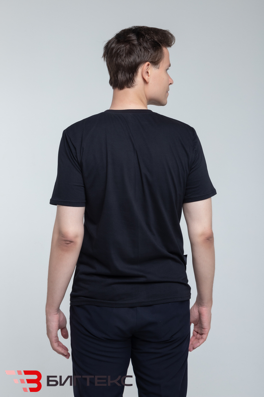 Футболка с вышивкой 