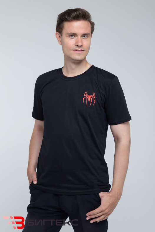 Футболка с вышивкой 