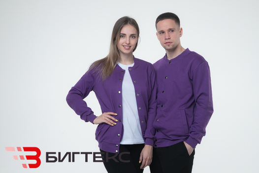 Бомбер фиолетового цвета