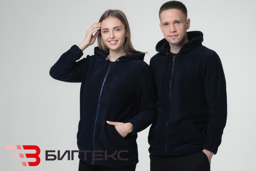 Флисовая кофта черного цвета 