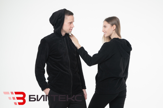 Флисовая кофта черного цвета 